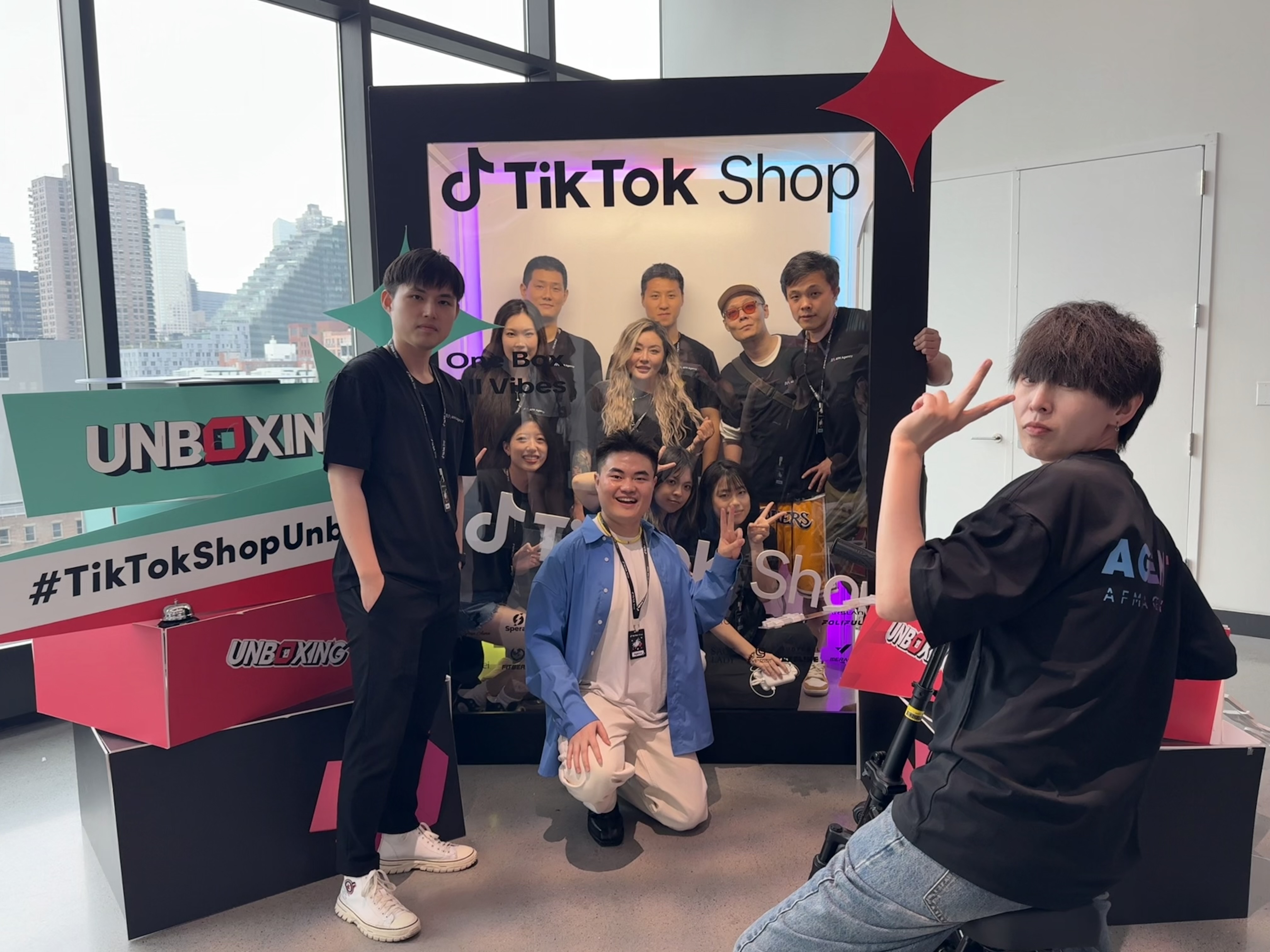 TikTok Unboxing Event